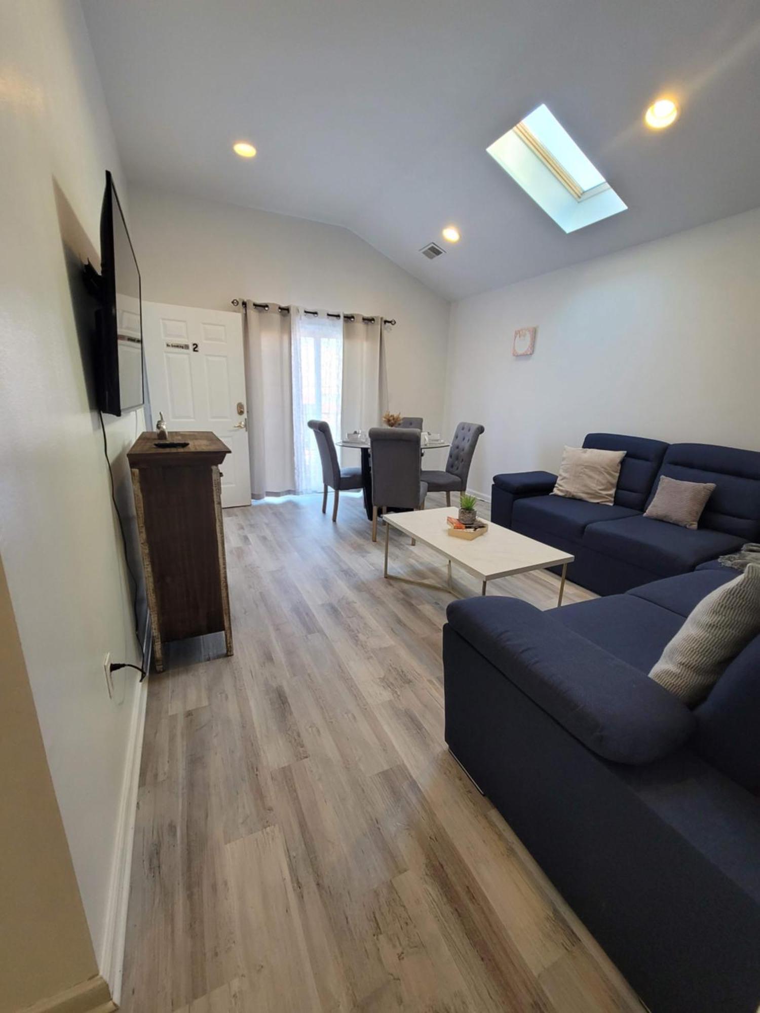 Luxury Apartments 5Queenbed - 20 Min Away Manhattan เจอร์ซีย์ซิตี้ ภายนอก รูปภาพ